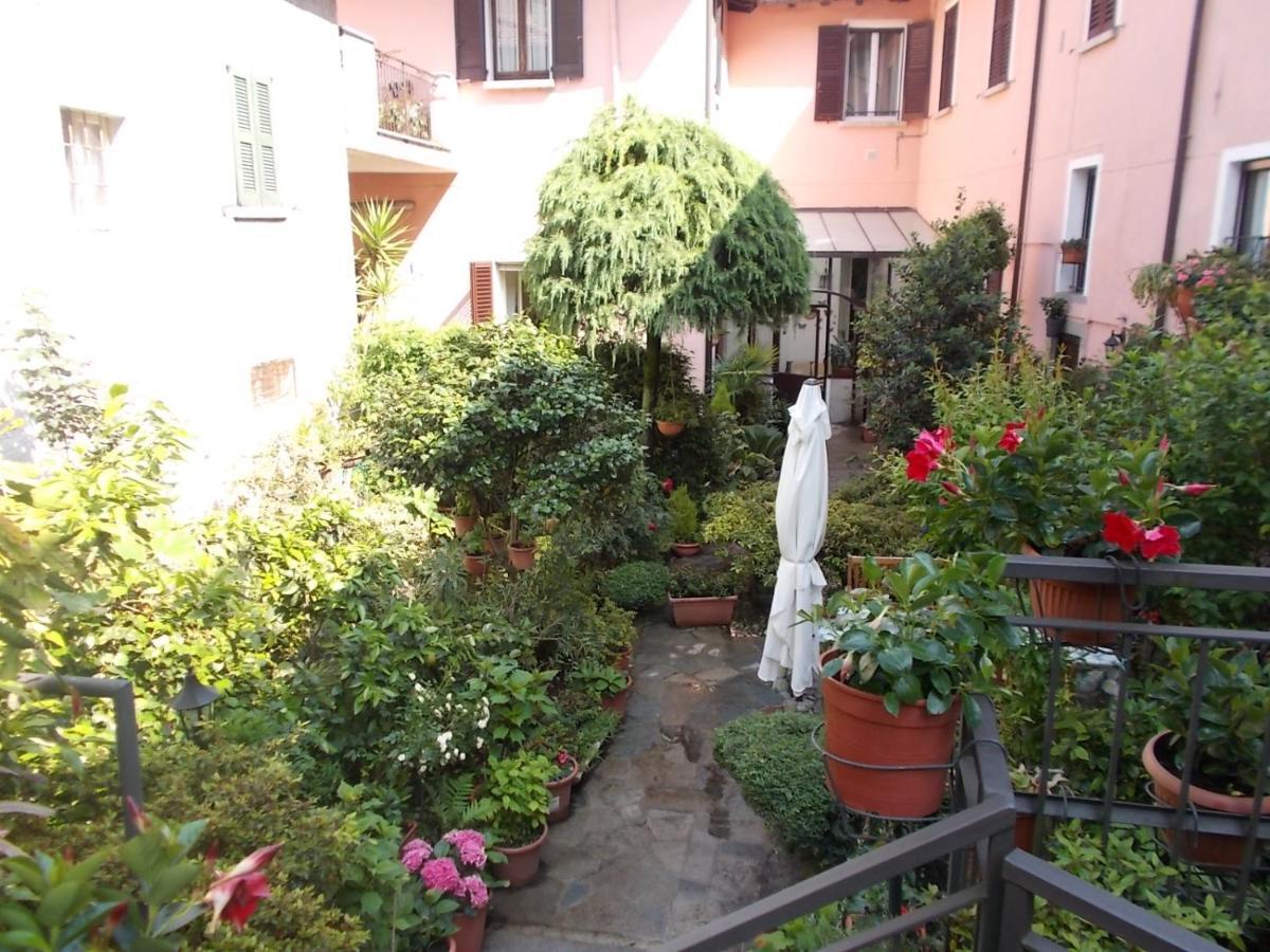 B&B Zia Lina Dongo Εξωτερικό φωτογραφία